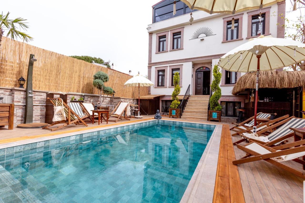 Parna Hotel جوندا المظهر الخارجي الصورة
