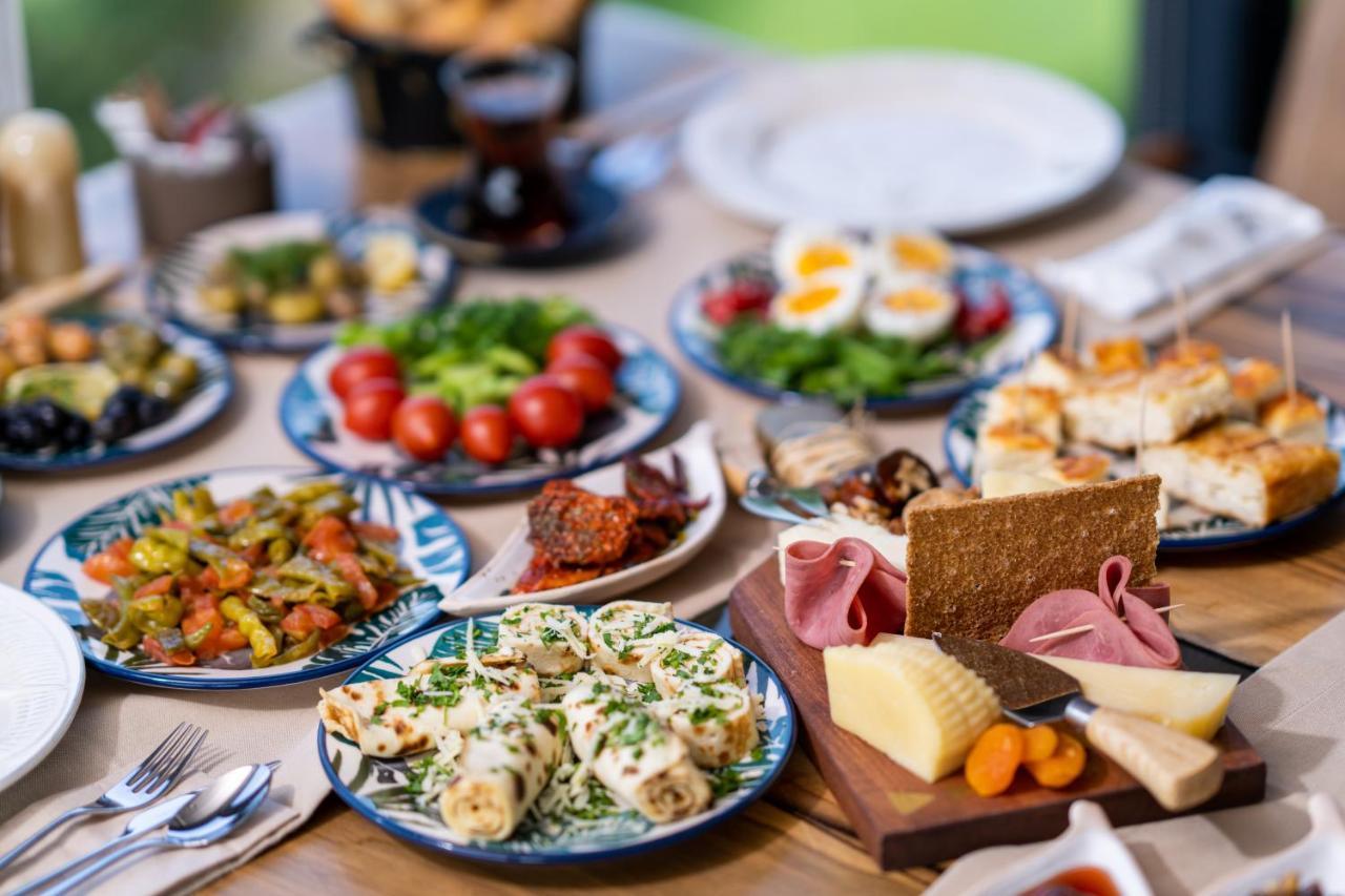 Parna Hotel جوندا المظهر الخارجي الصورة